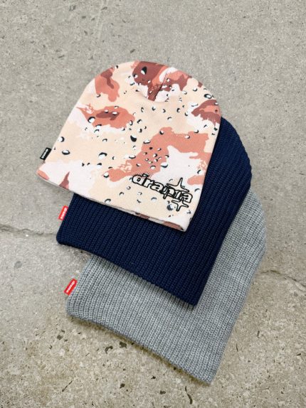Drama call NAVY KNIT BEANIE